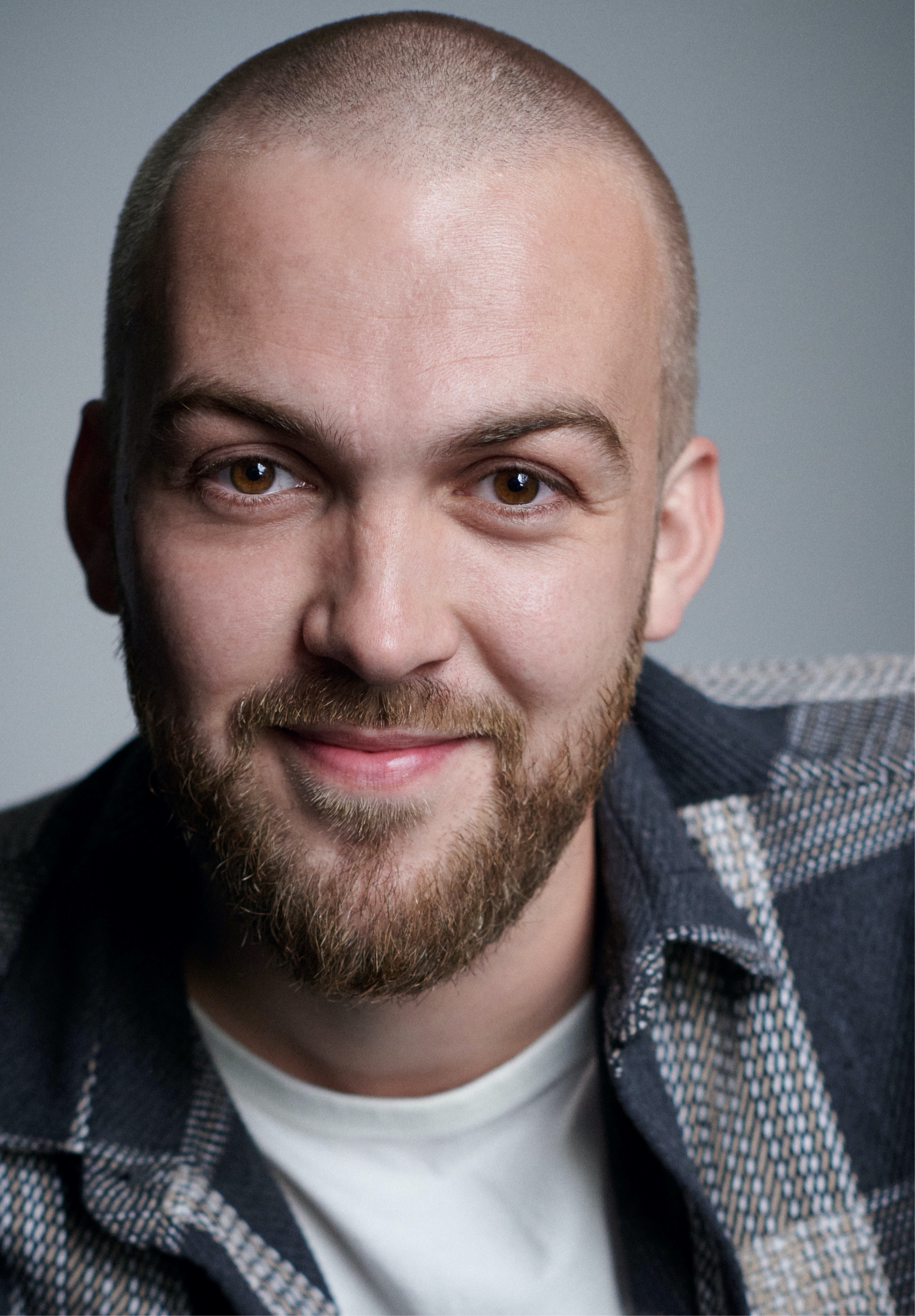 DANIEL CRESPIN - Represented by Jo Hole Associates