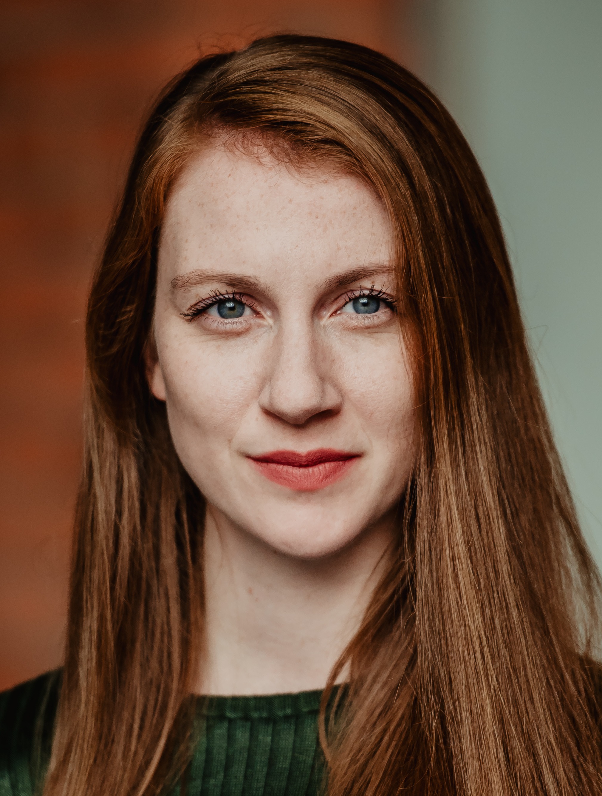LOUISE PARKER - Represented by Jo Hole Associates