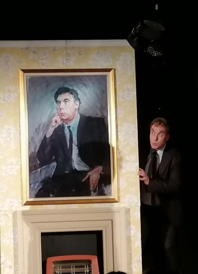SIMON CARTWRIGHT nails another comedy legend in HOWERDS END UK Tour