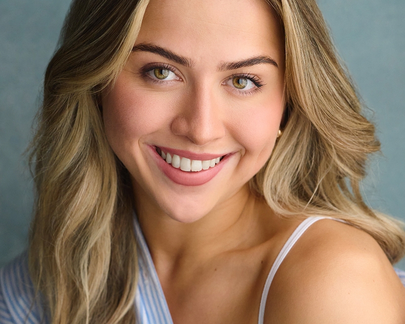 OLIVIA CHAMBERLAIN (Represented by Jo Hole Associates)