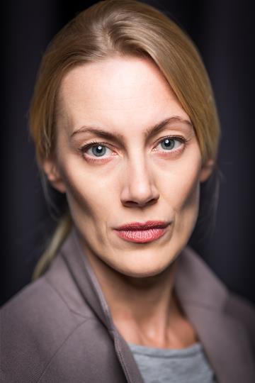 Sara Lewerth (Represented by Jo Hole Associates)