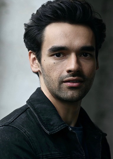 David Sewell (Represented by Jo Hole Associates)